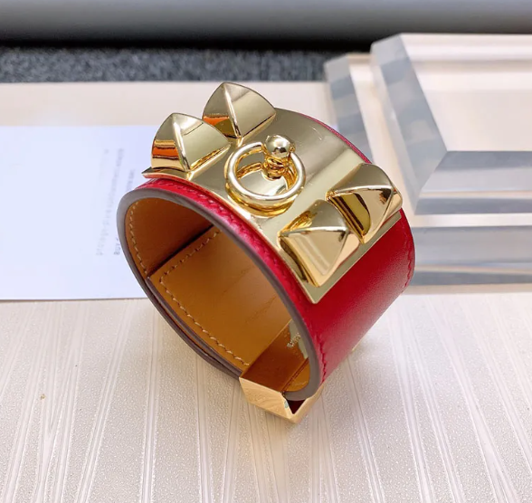 Hermès Collier de Chien Bracelet Leather With Gold Hardware