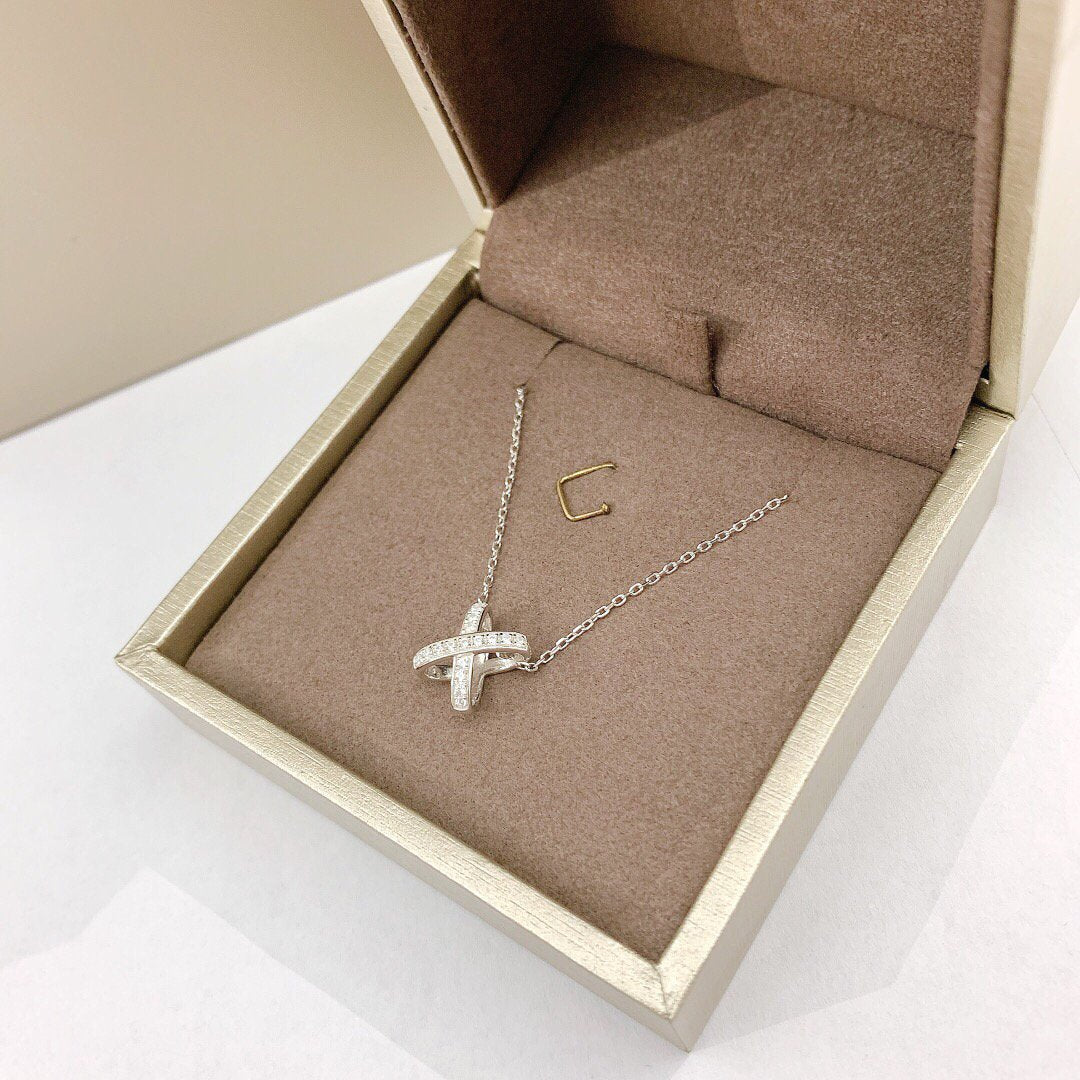 CHAUMET JEUX DE DIAMOND NECKLACE