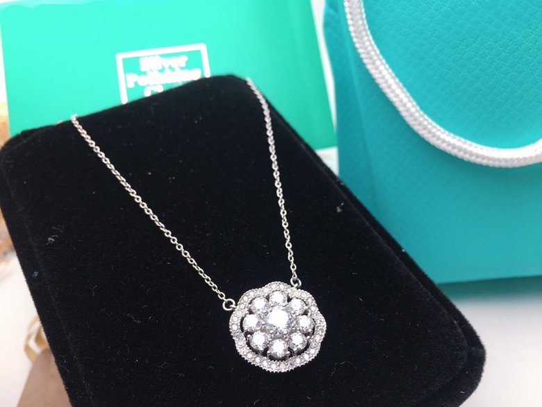 TIFFANY AURORA CLUSTER PENDANT NECKLACE