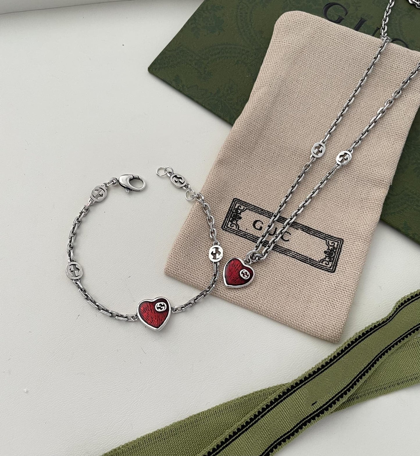 GUCCI GG HEARTS STERLING SILVER RED ENAMEL PENDANT NECKLACE