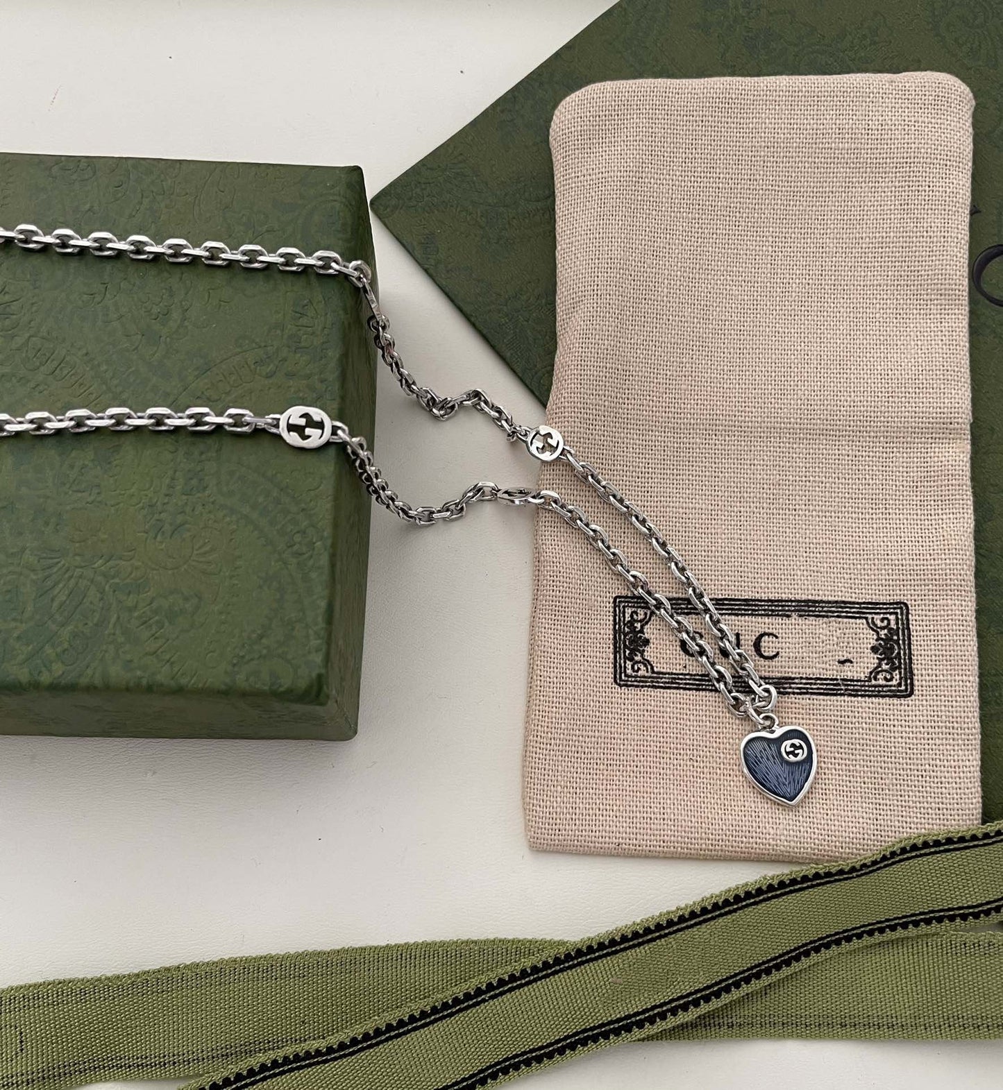 GUCCI GG HEARTS STERLING SILVER BLUE ENAMEL PENDANT NECKLACE