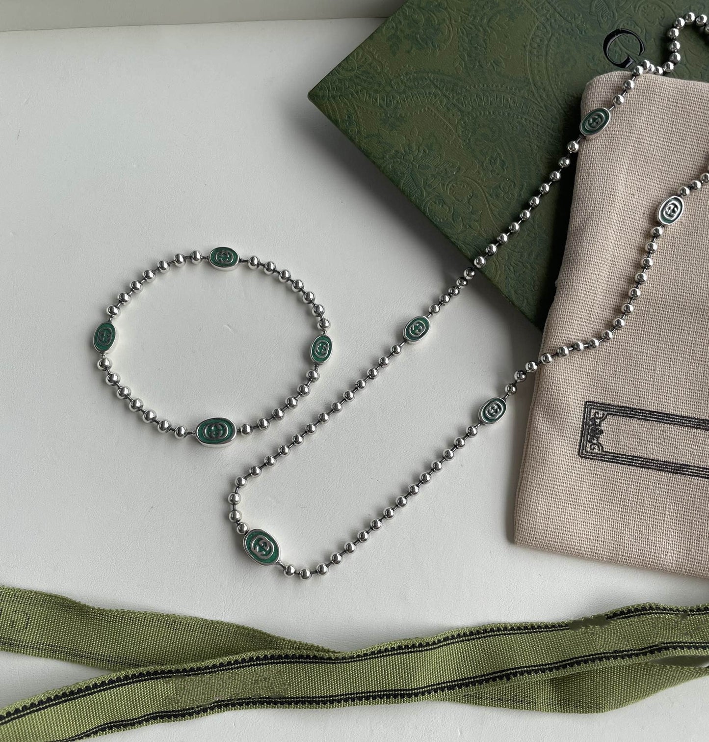 GUCCI INTERLOCKING G BOULE CHAIN NECKLACE SILVER
