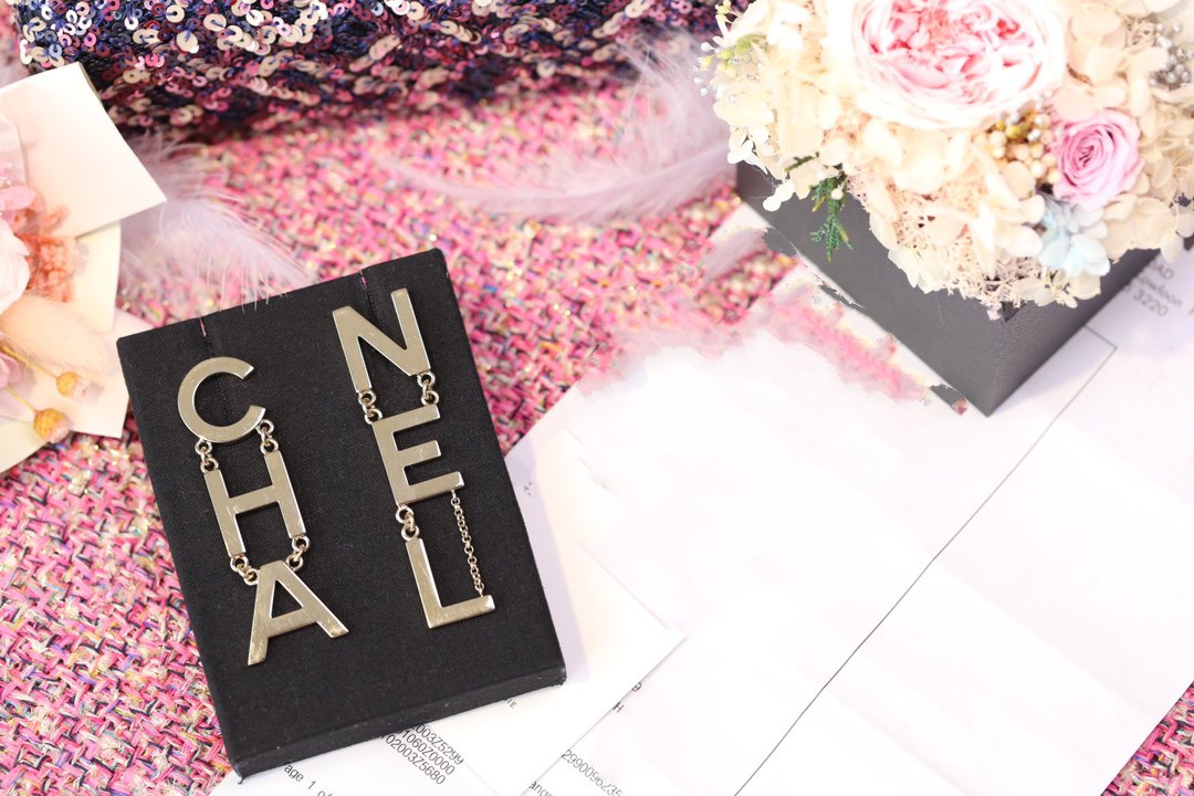 Chanel Pink Gold Earrings