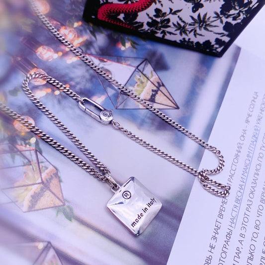 GUCCI LOGO ENGRAVED SQUARE PENDANT NECKLACE