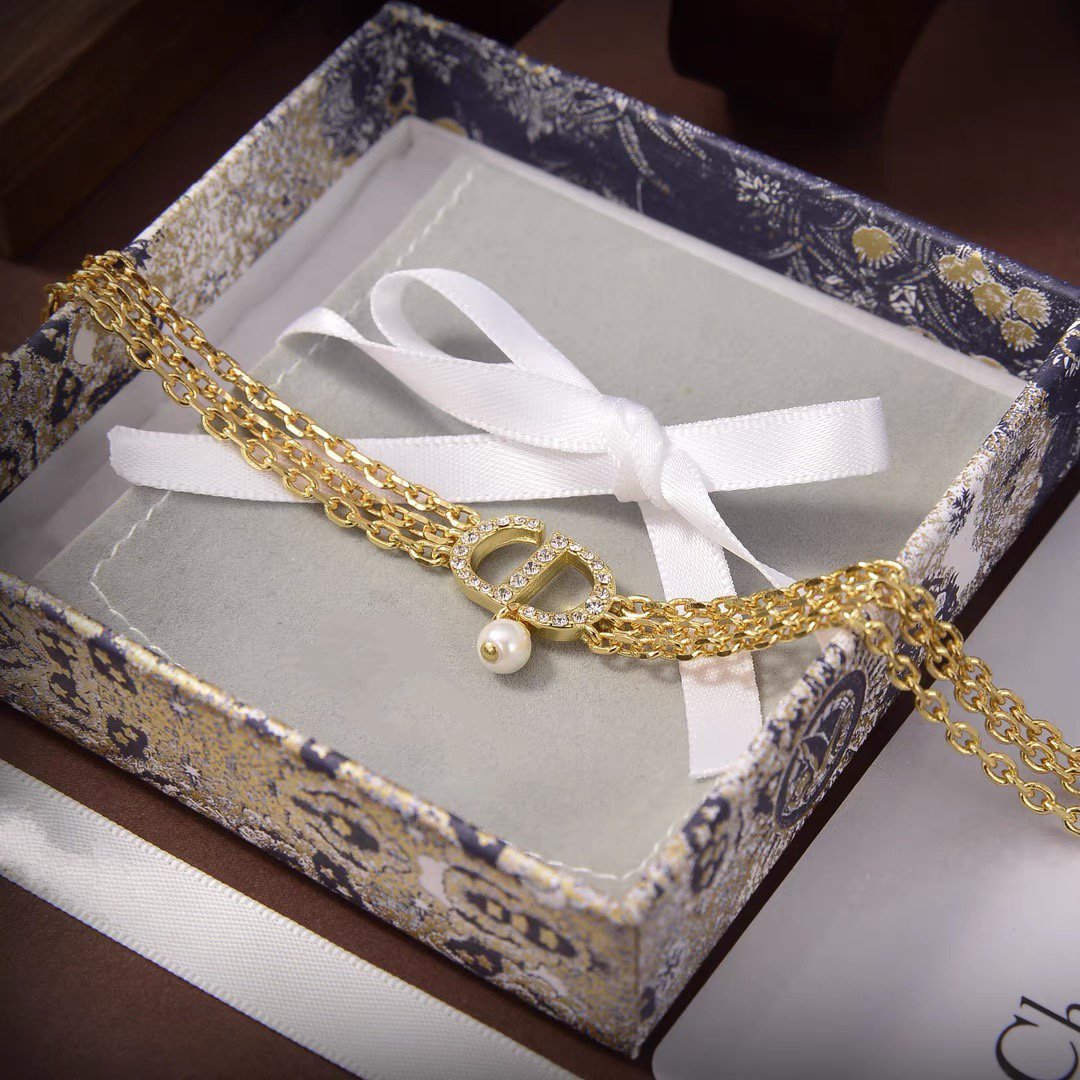 DIOR CD THREE-LAYER CHAIN CD PEARL NECKLACE