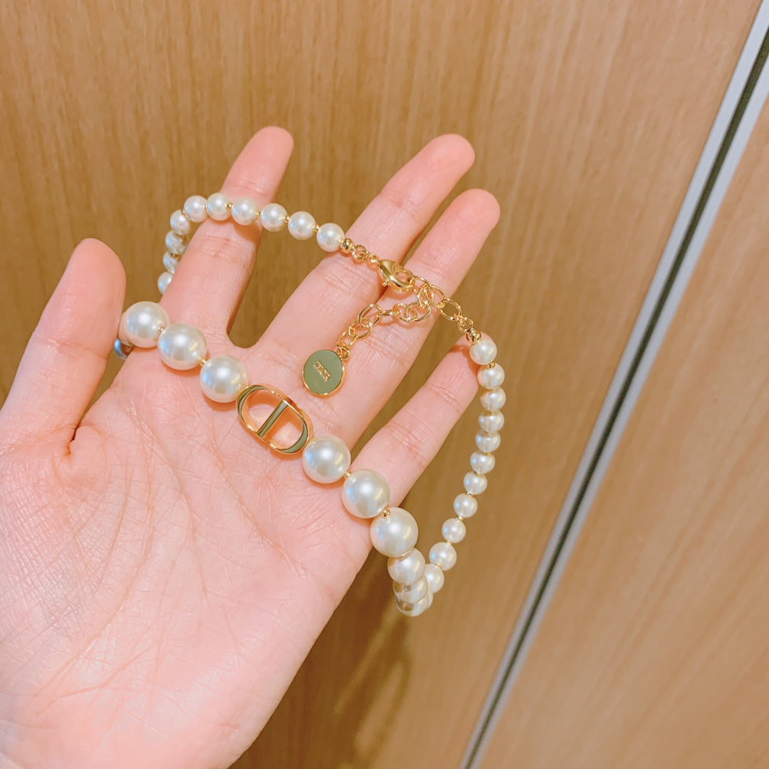 DIOR CD PEARL NECKLACE