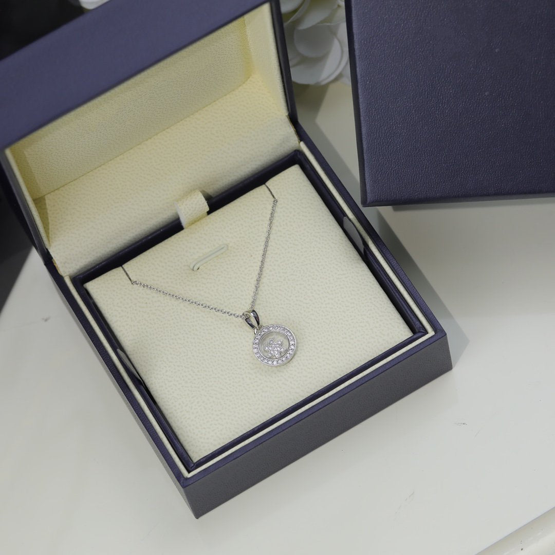CHOPARD HAPPY HEART PEDANT DIAMOND SILVER NECKLACE