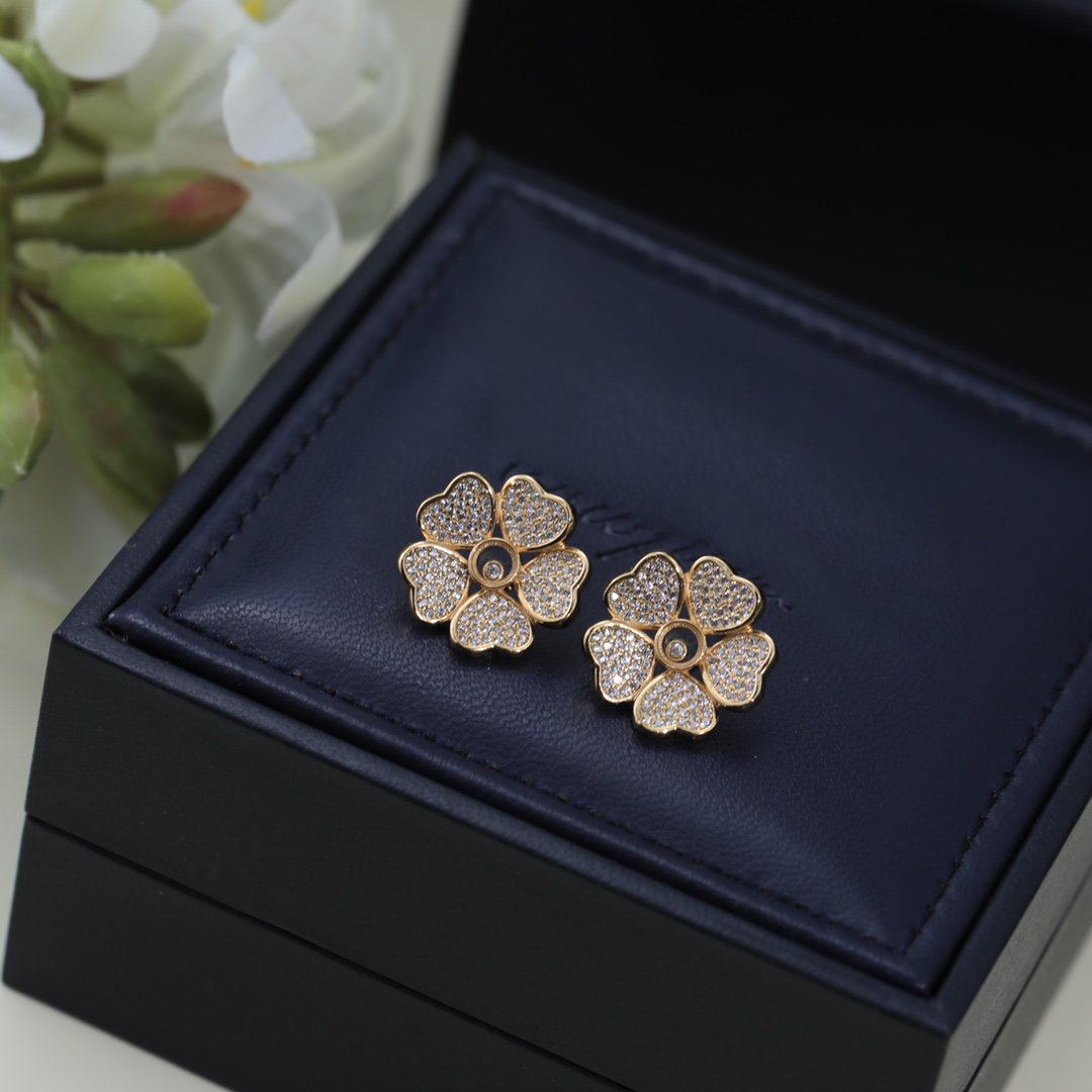 CHOPARD HAPPY HEART PINK GOLD DIAMOND EARRINGS