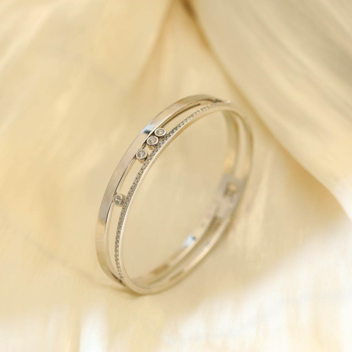 MESSIKA MOVE ROMANE DIAMOND BRACELET