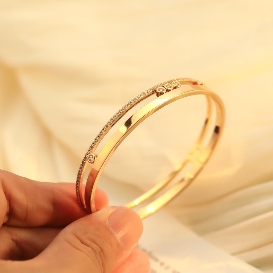 MESSIKA MOVE ROMANE DIAMOND BRACELET