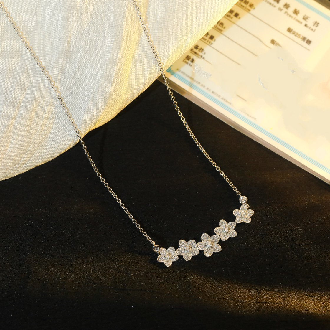 GRAFF WILD FLOWER SILVER DIAMOND LINE NECKLACE