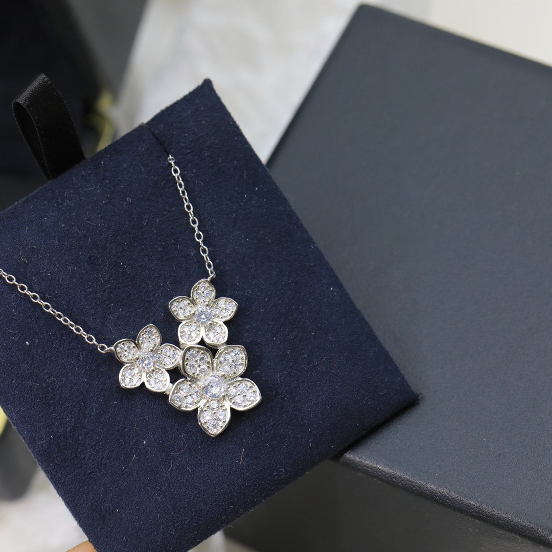 GRAFF WILD FLOWER SILVER DIAMOND CLUSTER NECKLACE