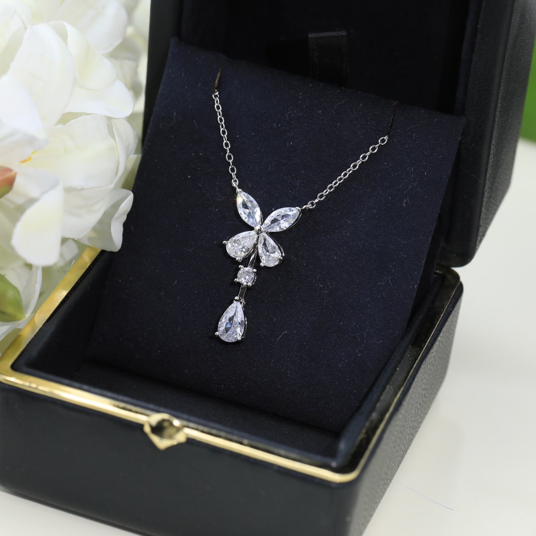GRAFF BUTTERFLY PEAR SHAPE CLASSIC SILVER DIAMOND DROP NECKLACE