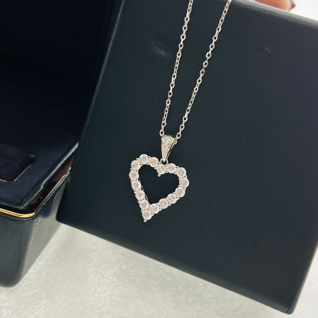 GRAFF HEART SILHOUETTE SILVER DIAMOND NECKLACE