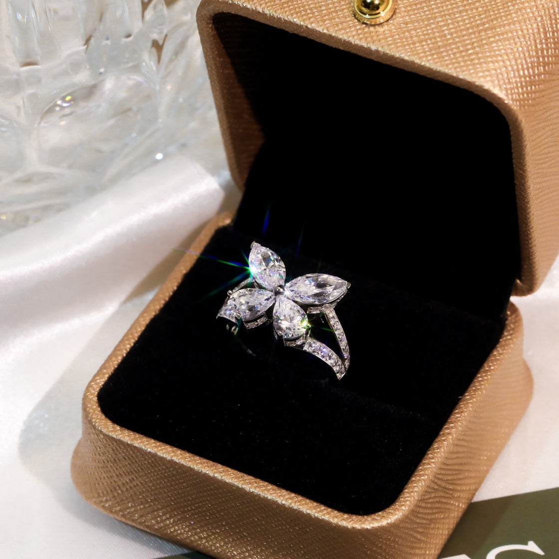 GRAFF BUTTERFLY CLASSIC SILVER DIAMOND RING