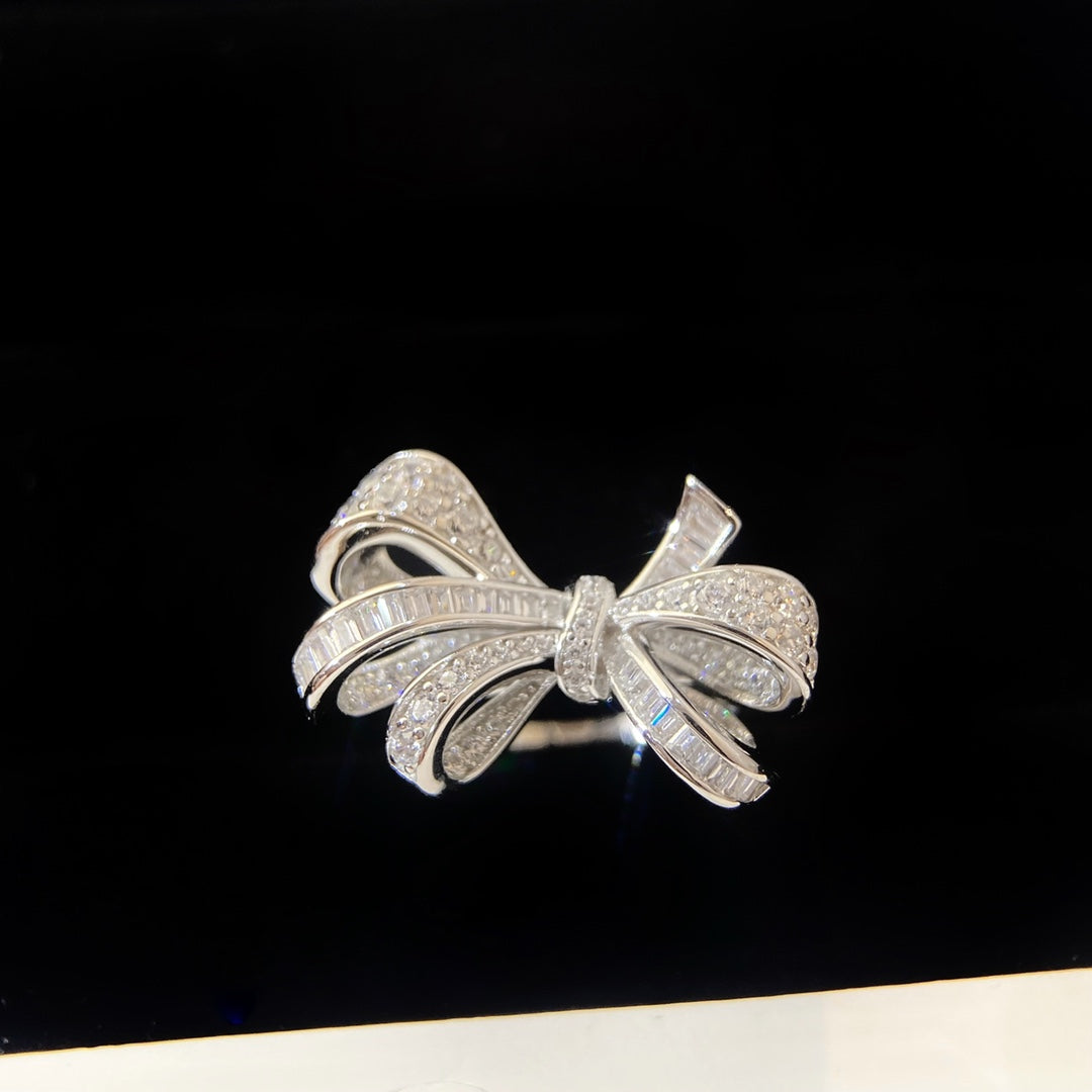 GRAFF TILDAS BOW DOUBLE KNOT SILVER DIAMOND RING