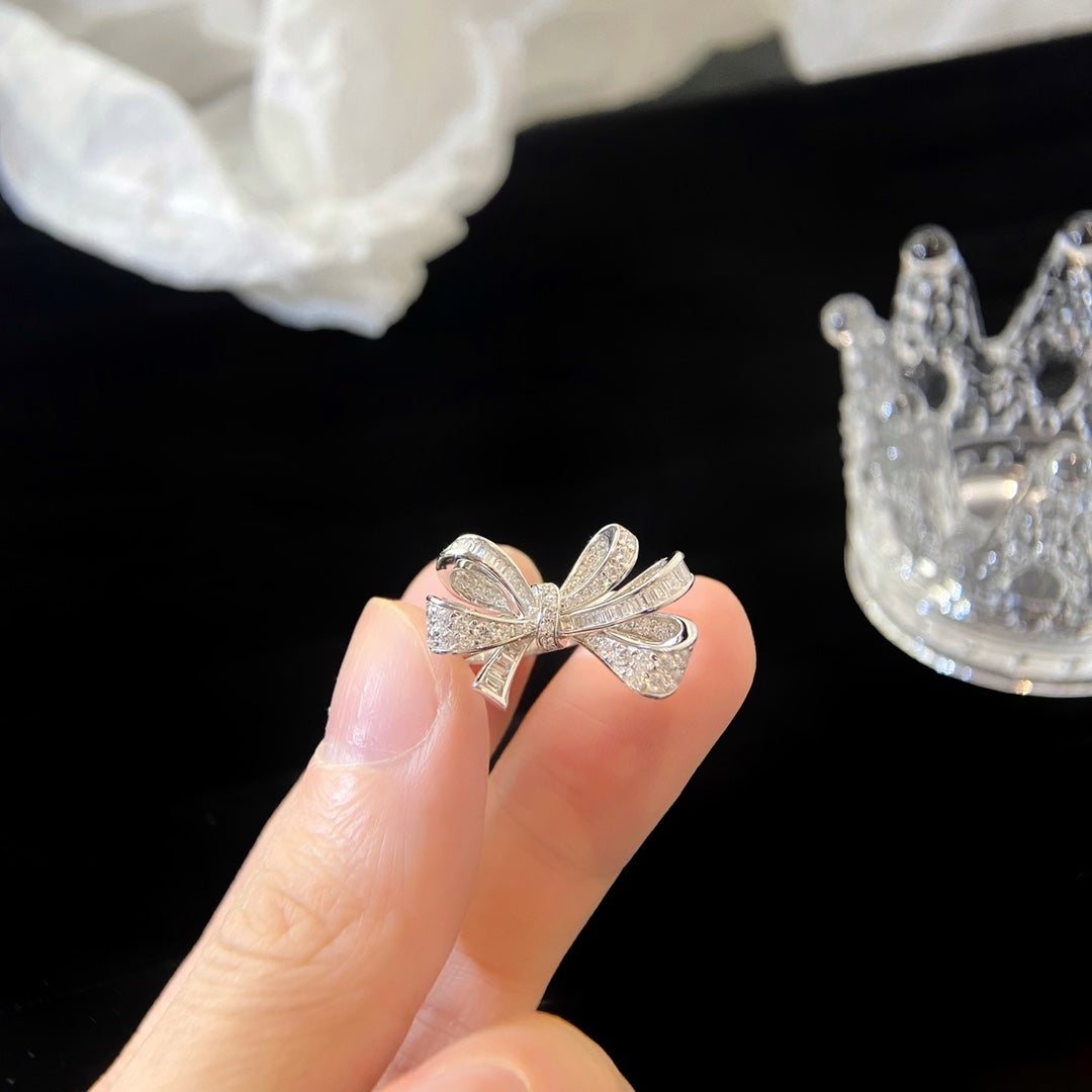 GRAFF TILDAS BOW DOUBLE KNOT SILVER DIAMOND RING