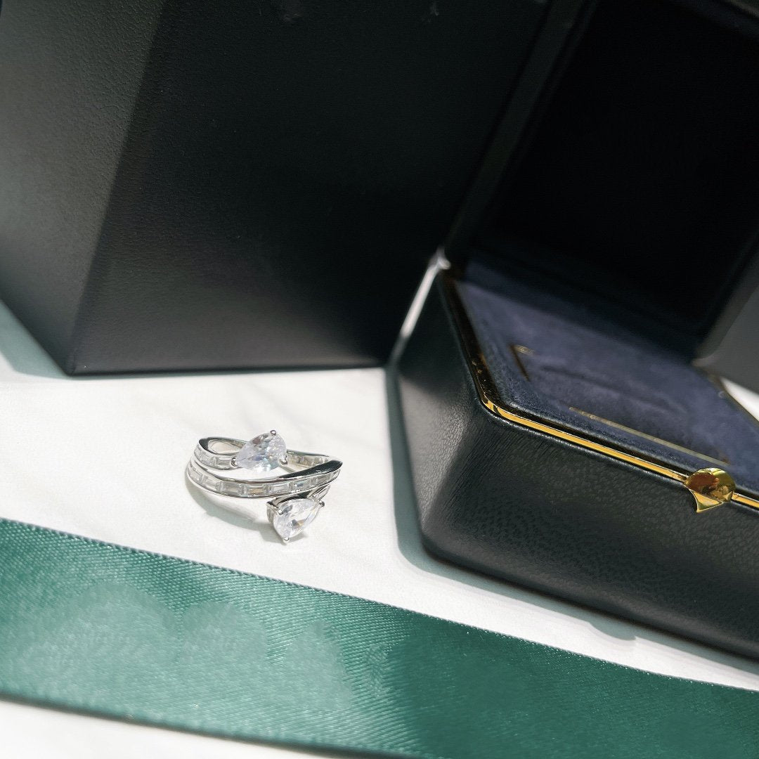 GRAFF DUET TRIPLE ROW SILVER DIAMOND RING