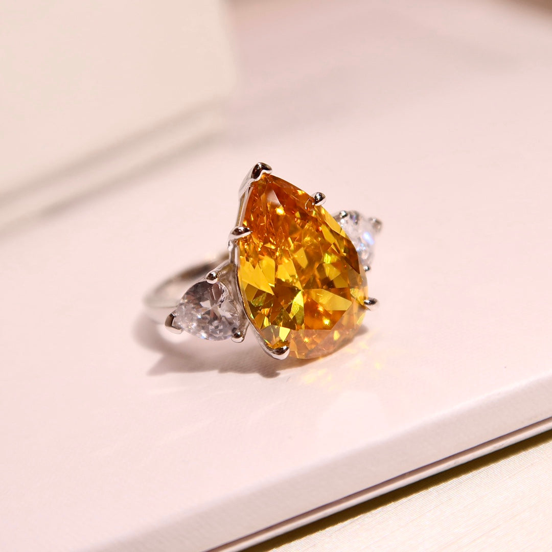 GRAFF PROMISE PEAR SHAPE YELLOW SILVER DIAMOND RING
