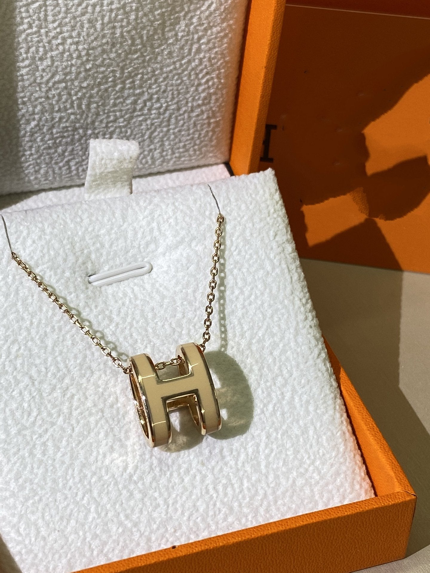 HERMES HM CLIC YELLOW ENAMEL GOLD NECKLACE