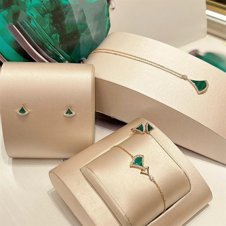 BVLGARI DREAM BRACELET MALACHITE PINK GOLD DIAMOND