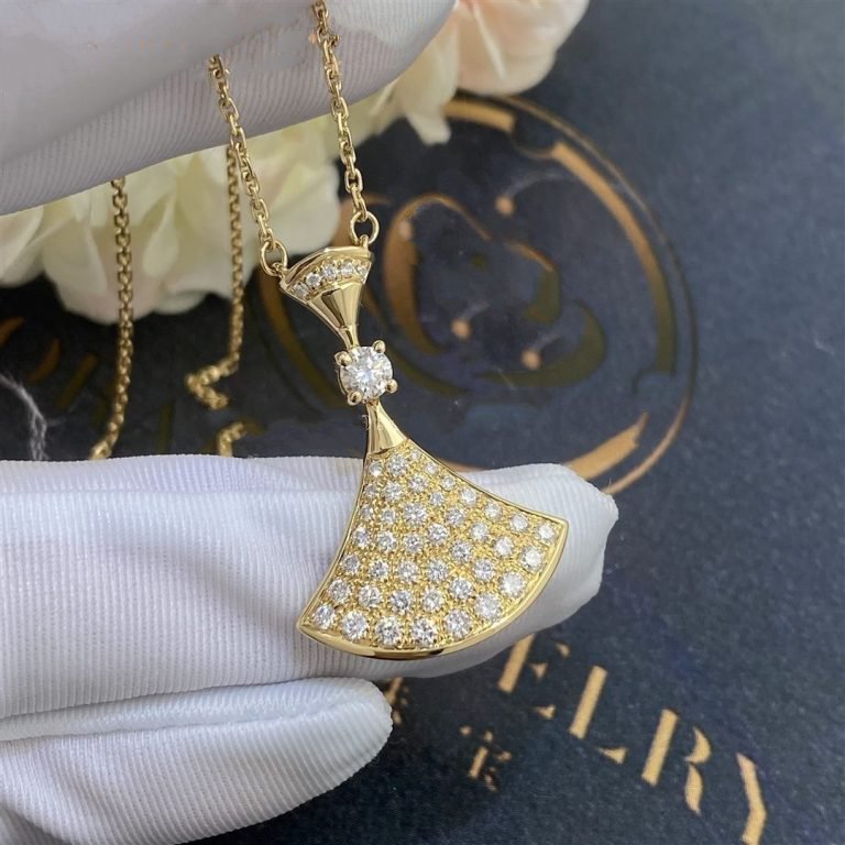BVLGARI DREAM NECKLACE GOLD FULL DIAMOND