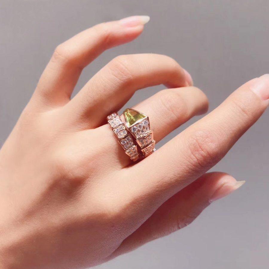 BVLGARI SERPENTI RING PINK GOLD DIAMOND MALACHITE
