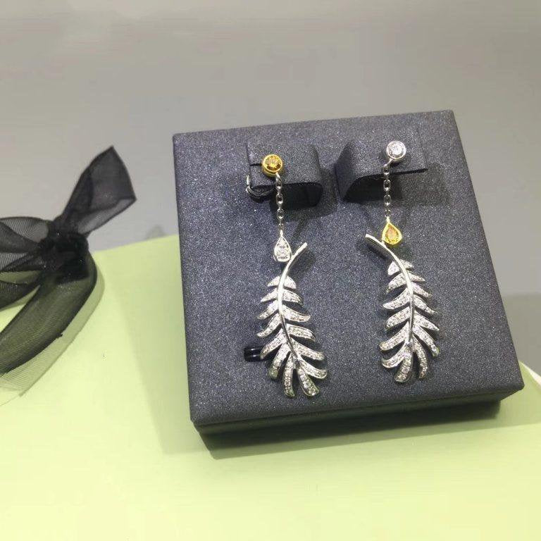 Plume De Chanel Earrings Silver Diamond