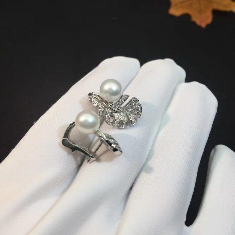 Chanel Plume De Earrings Silver Diamond Pearl