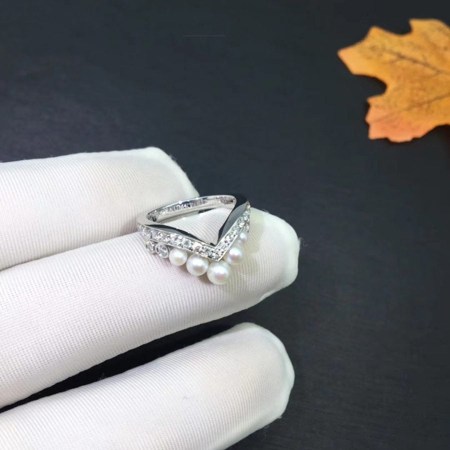 CHAUMET JOSEPHINE RING SILVER DIAMOND