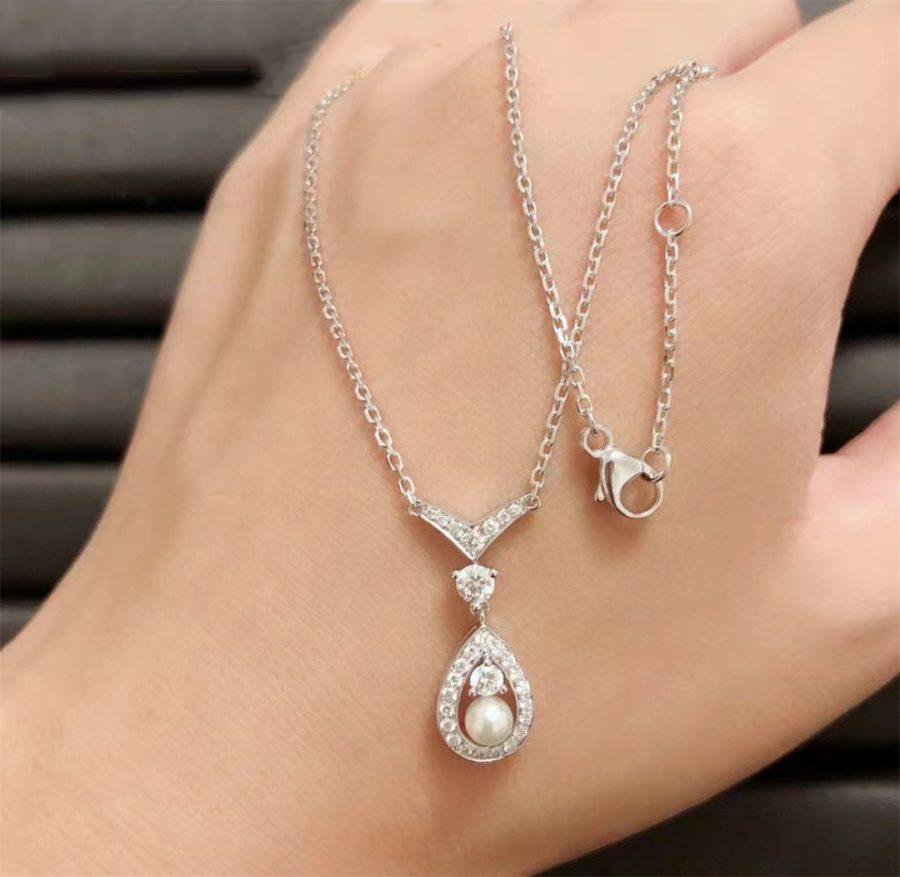 CHAUMET JOSEPHINE WHITE MOP SILVER DIAMOND NECKLACE