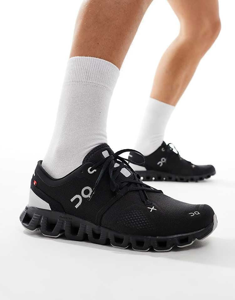 On Cloud X 3 Running Shoes