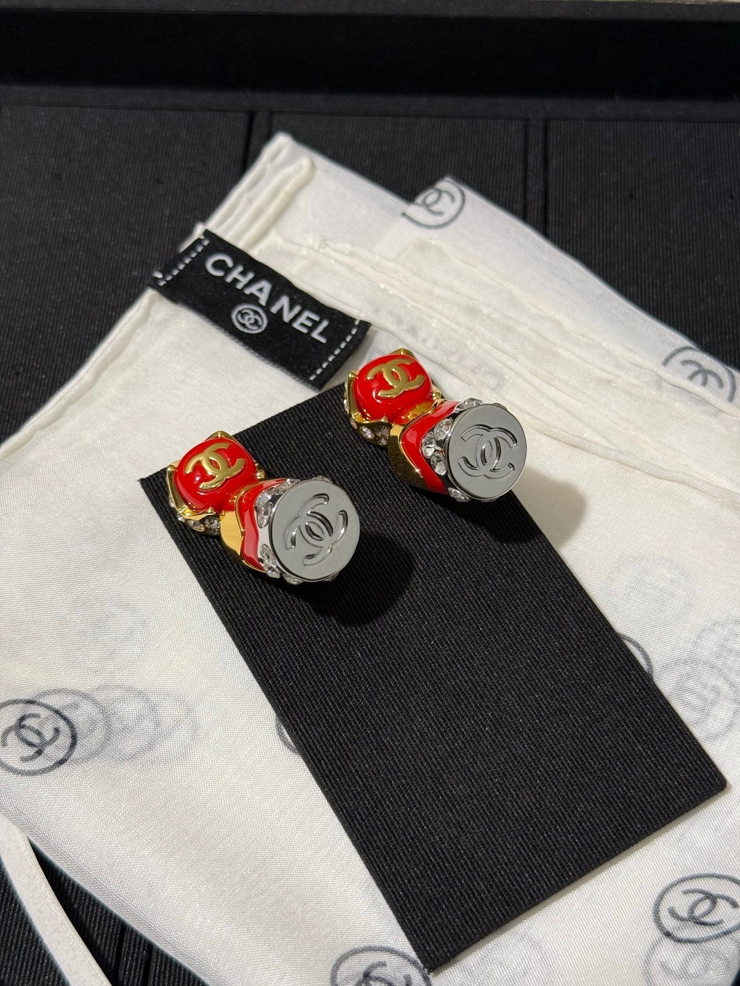 Chanel 2026 Enamel Button Double C Earrings