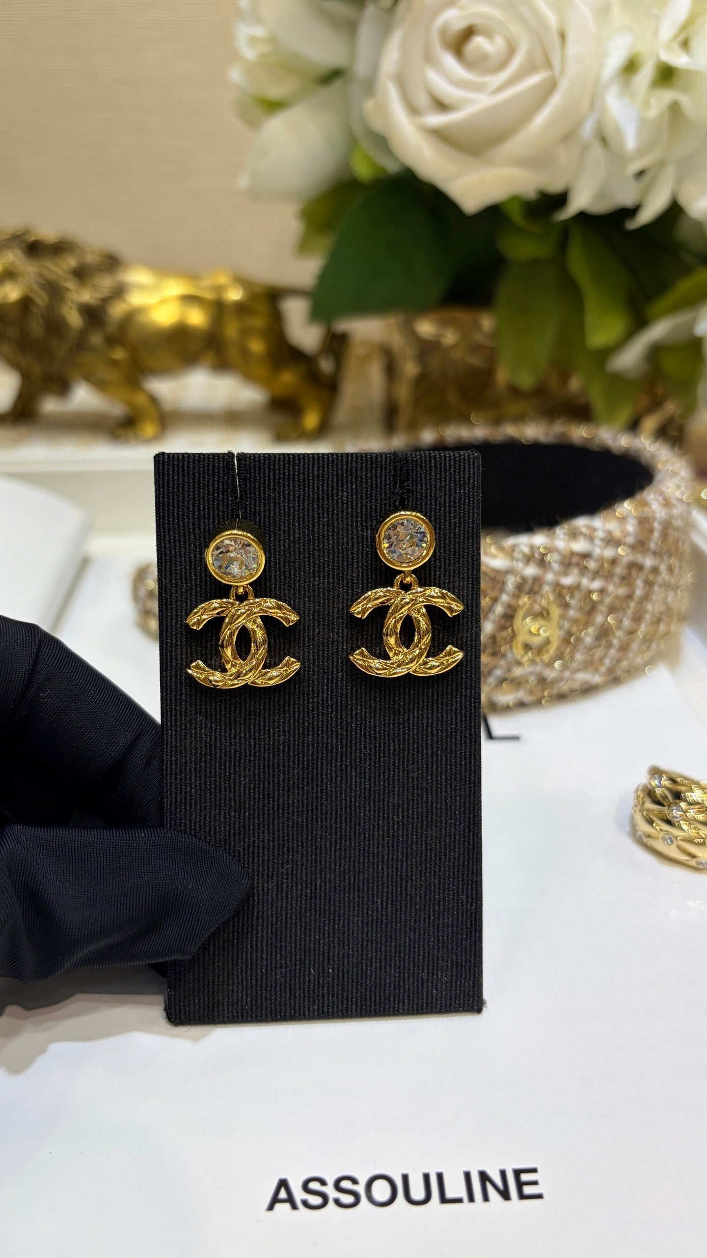 Chanel 2026 Gold Diamond Pattern Double C Crystal Stud Earrings