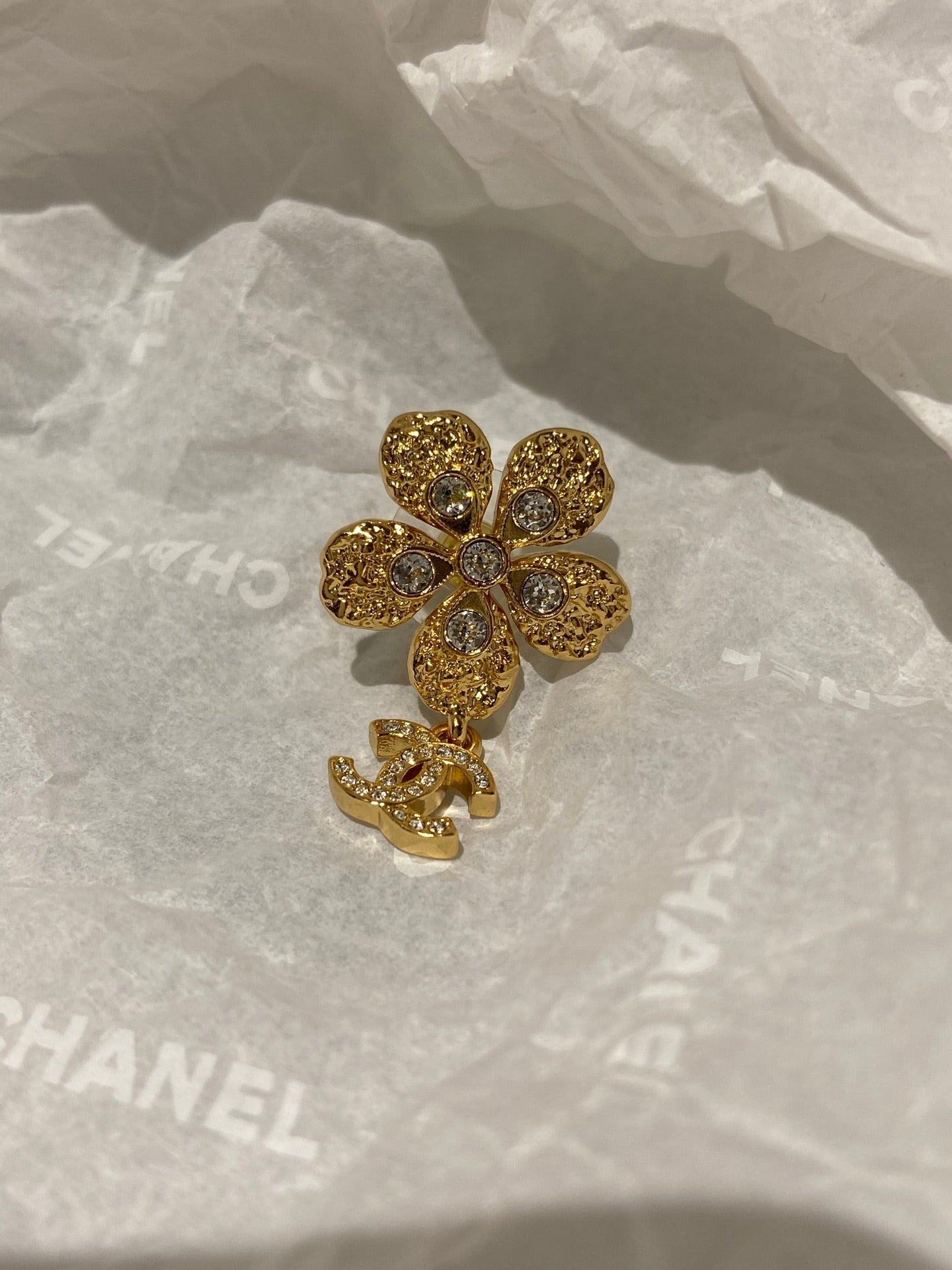 Chanel Vintage Flower Gold Diamond Earrings