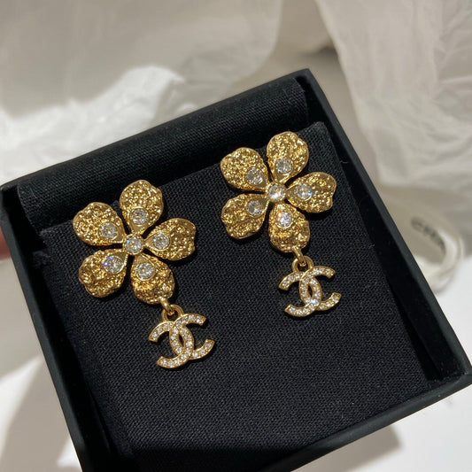 Chanel Vintage Flower Gold Diamond Earrings