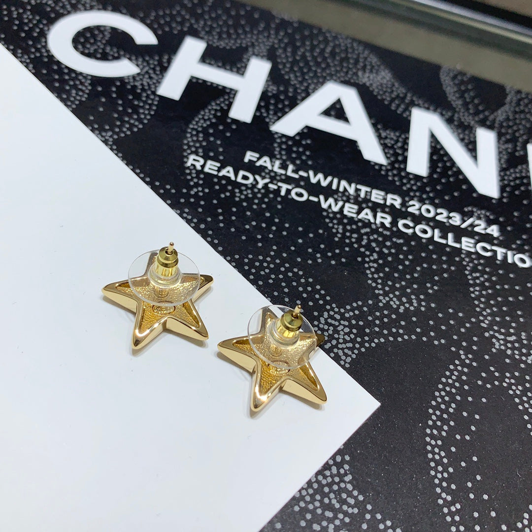 Chanel 2026 Gold Double C Blue Enamel Five-Pointed Star Earrings