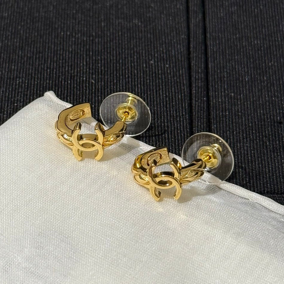 Chanel 2026 Gold Quilted Double C Small Hoop Earrings