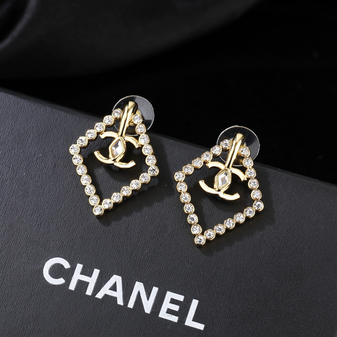 Chanel Mini Gorgeous Gold Diamond Earring