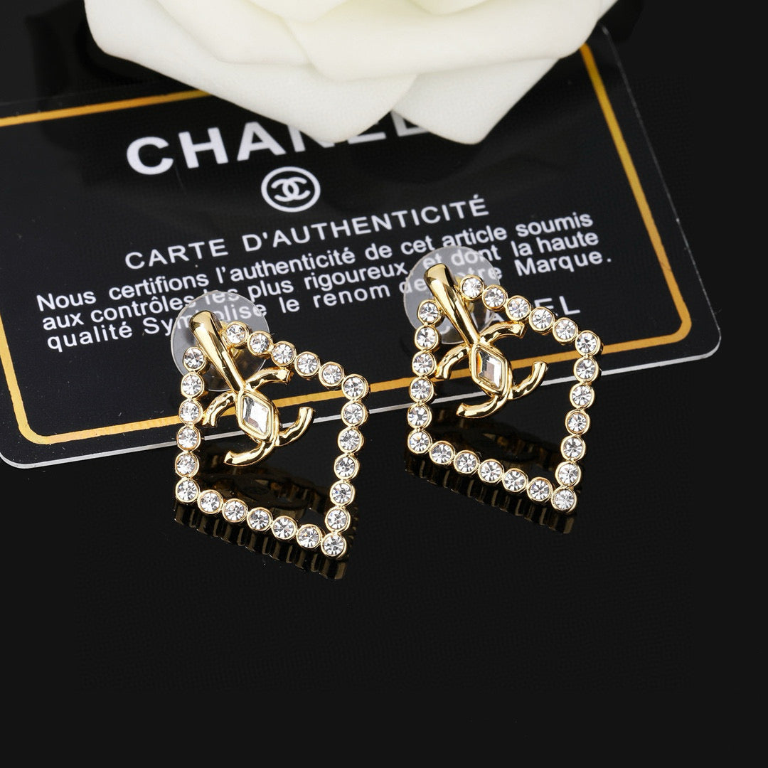 Chanel Mini Gorgeous Gold Diamond Earring