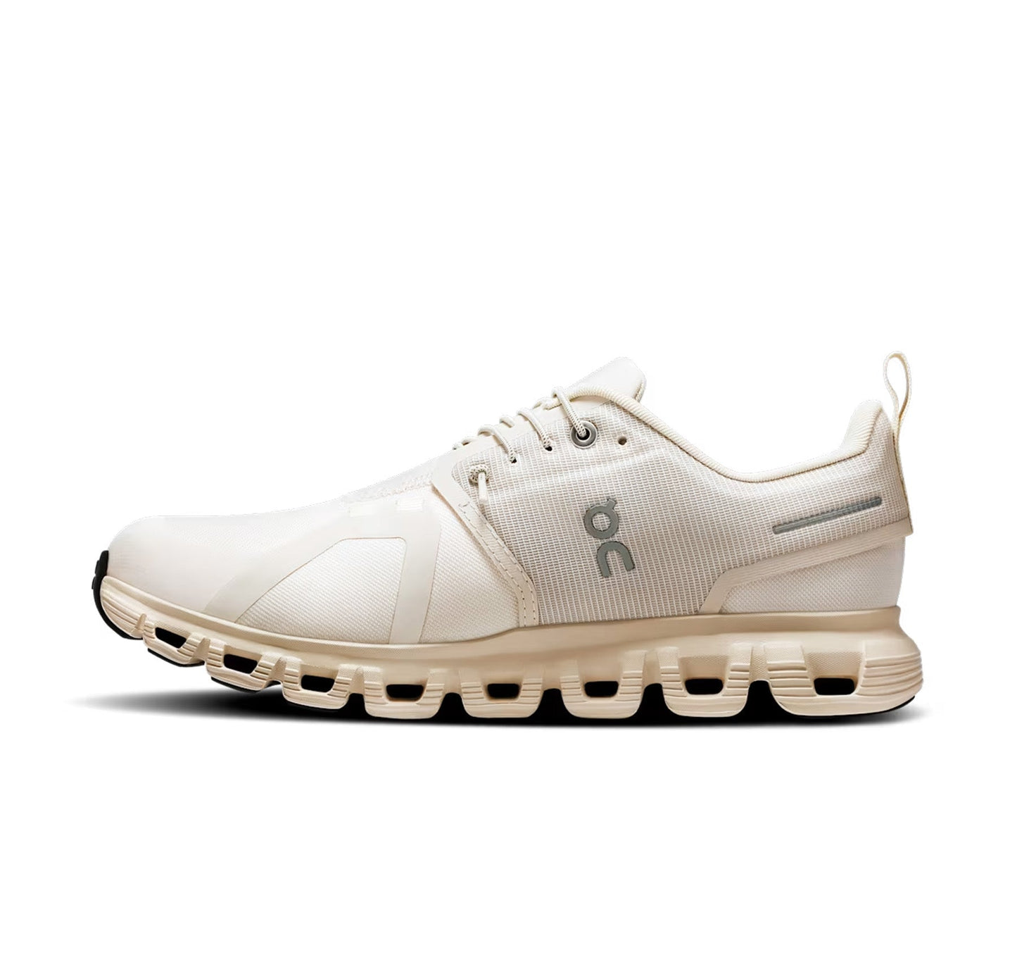 ON Women's Cloud 6 Waterproof Pearl/Cream