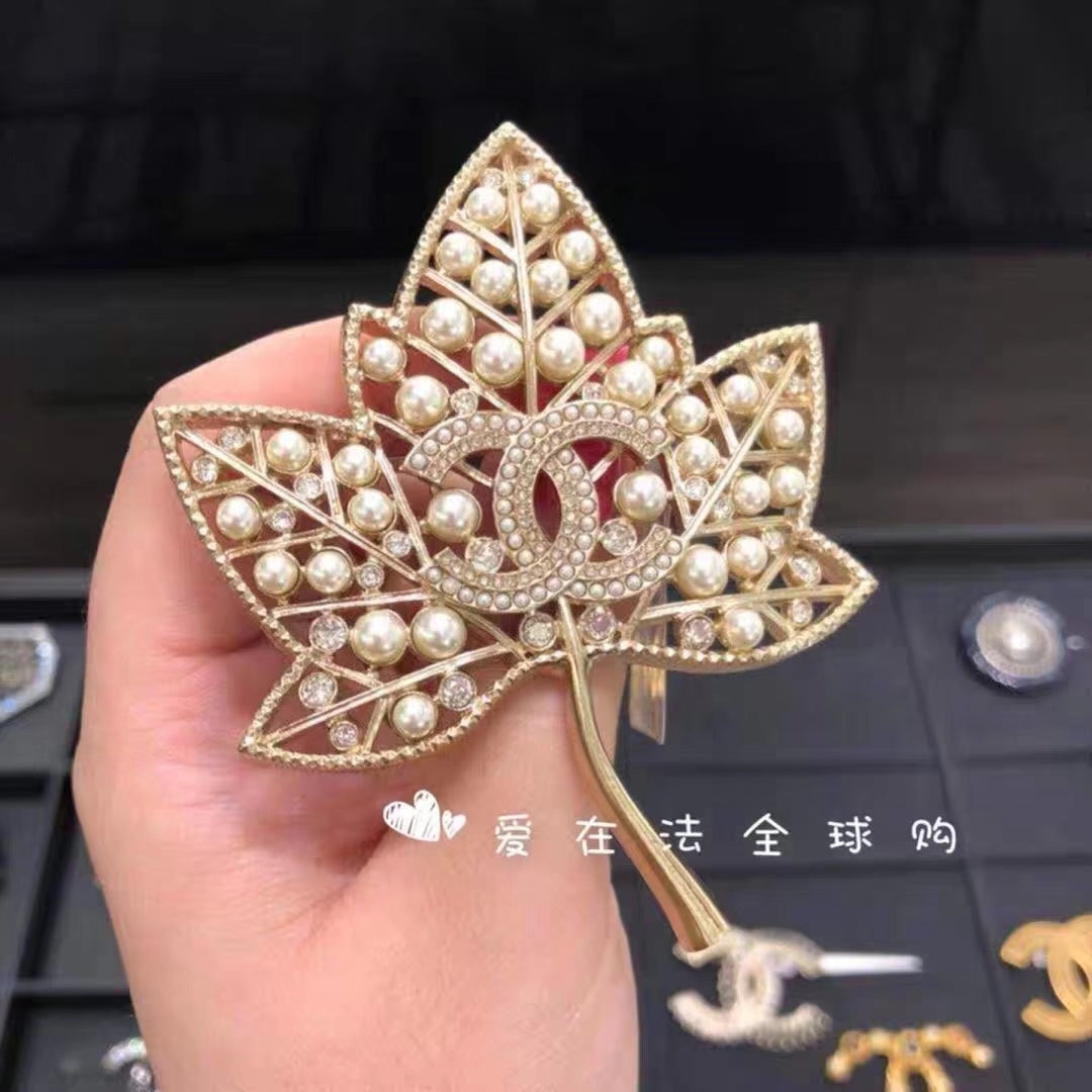 Chanel Brooch 156492