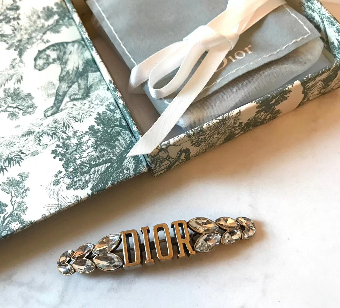 DIOR CD Brooch 01