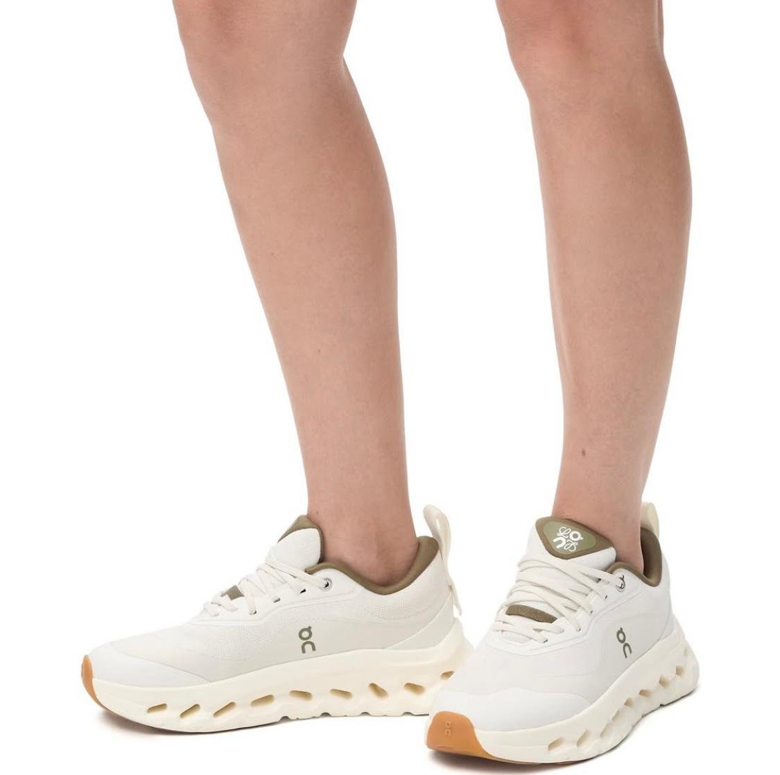 LOEWE White / Brown x On Cloudtilt 2.0