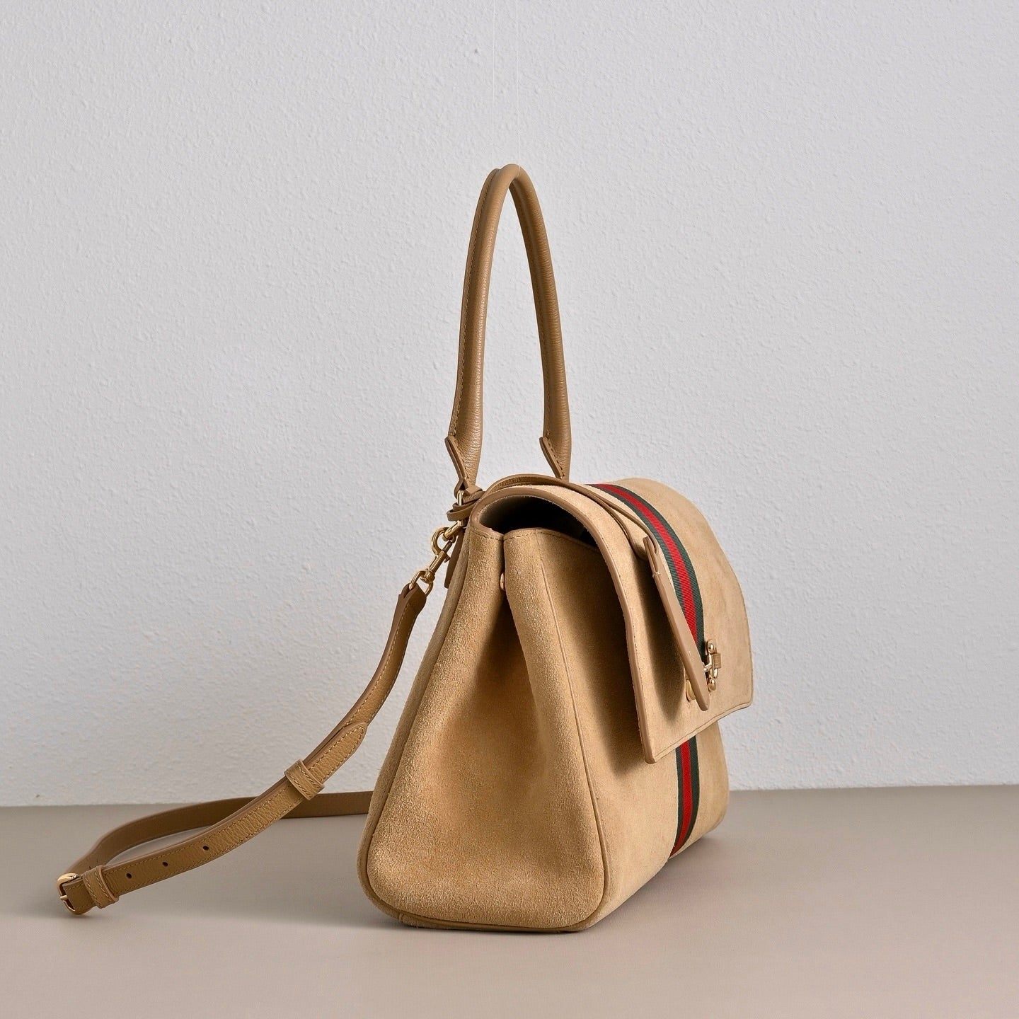Gucci Paparazzo Medium Top Handle Bag