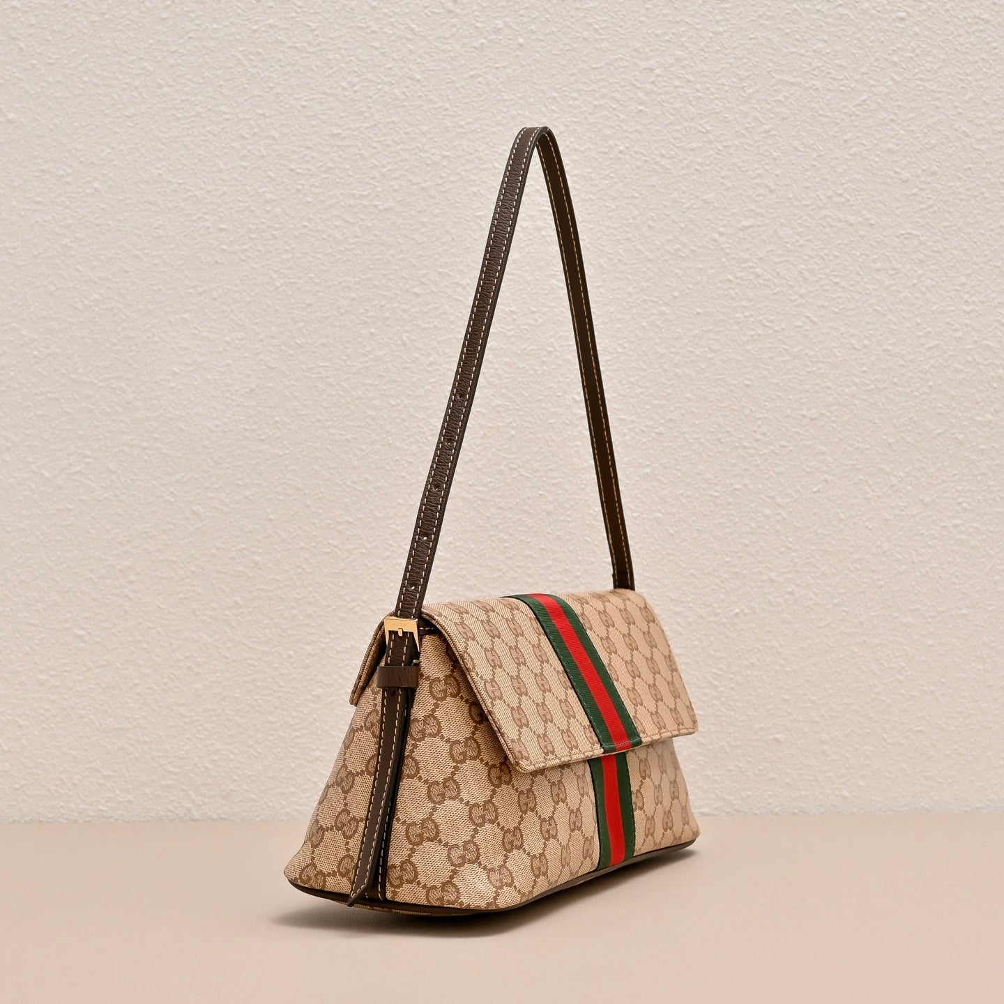 GUCCI GG Madison Shoulder Bag