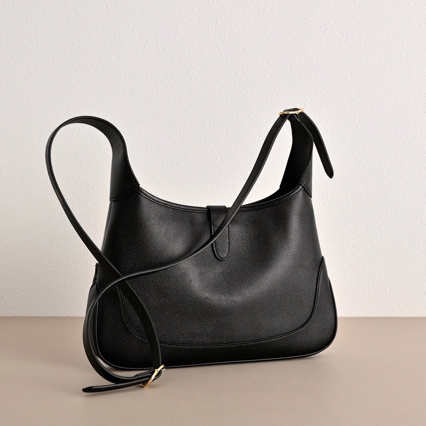 GUCCI Jackie 1961 GG Monogram Shoulder Bag