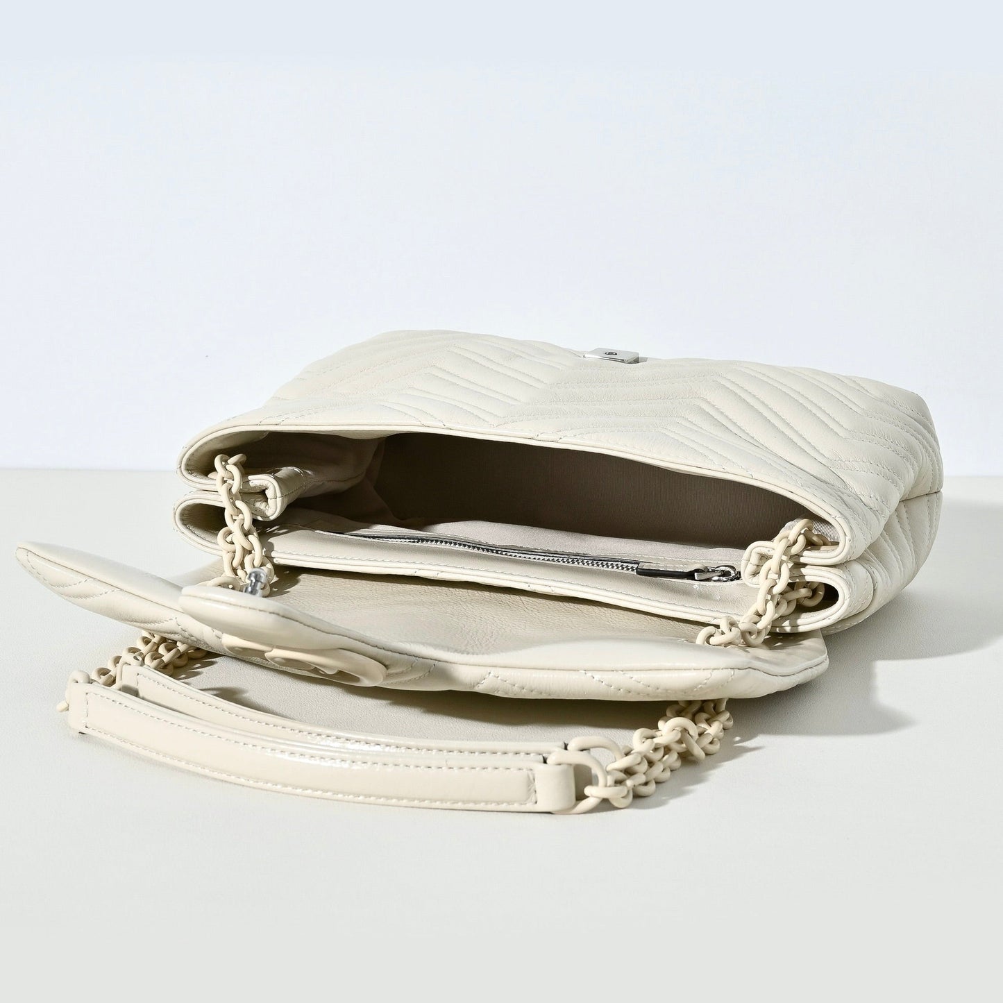 Gucci GG Marmont Pleated Calfskin Shoulder Bag