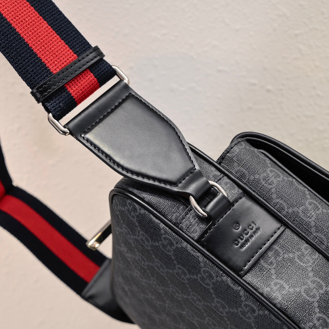 Gucci GG Supreme Black Men's Crossbody Bag